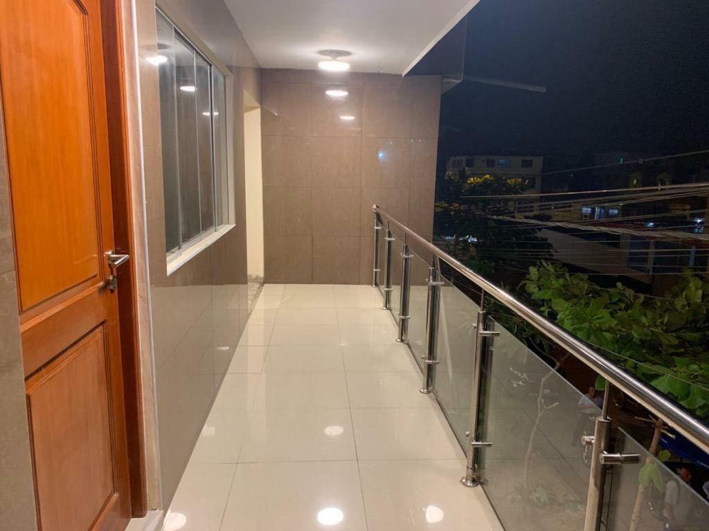 Tariri Hotel Pucallpa Kültér fotó